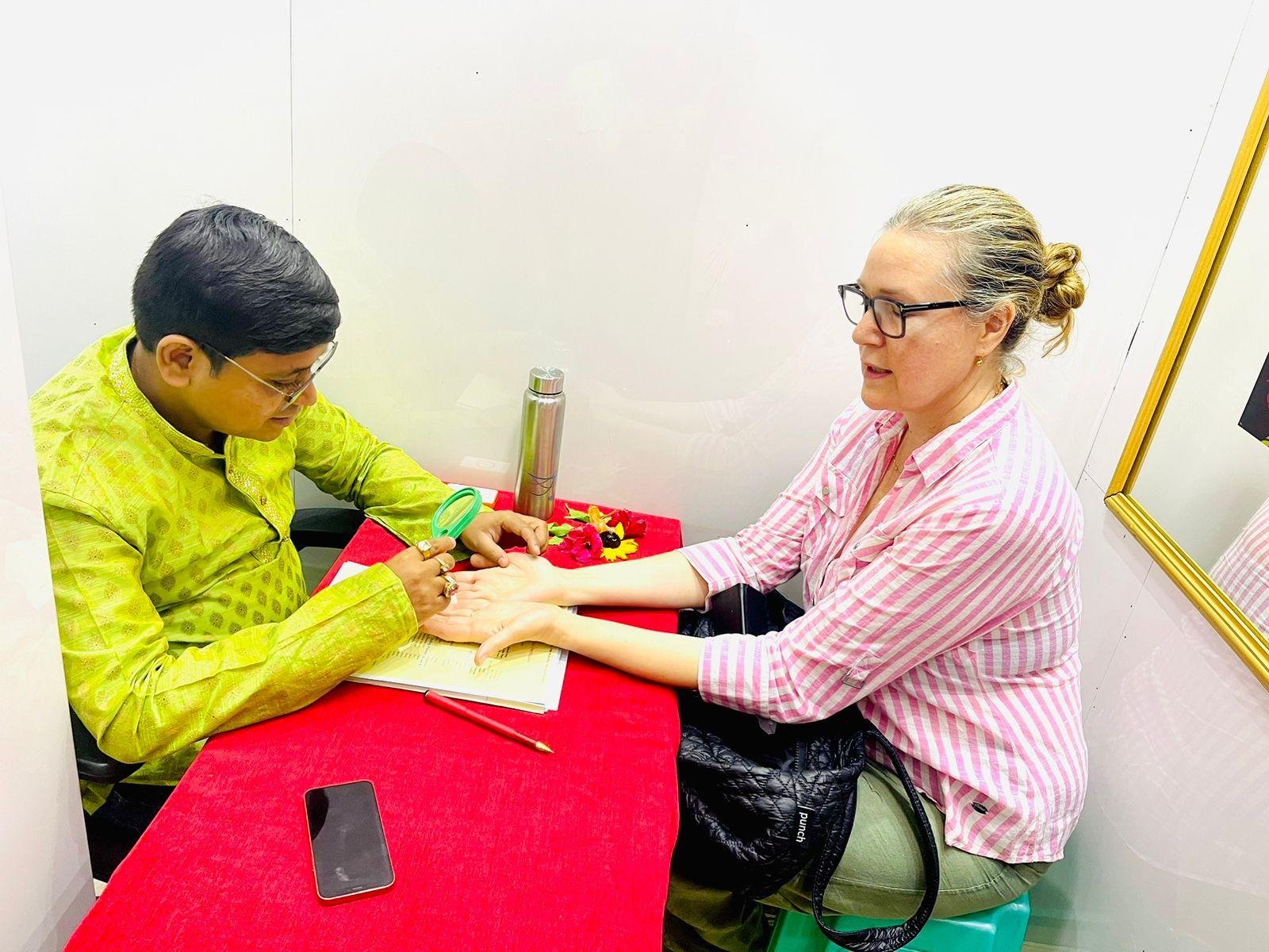 Hast Rekha & Palmistry